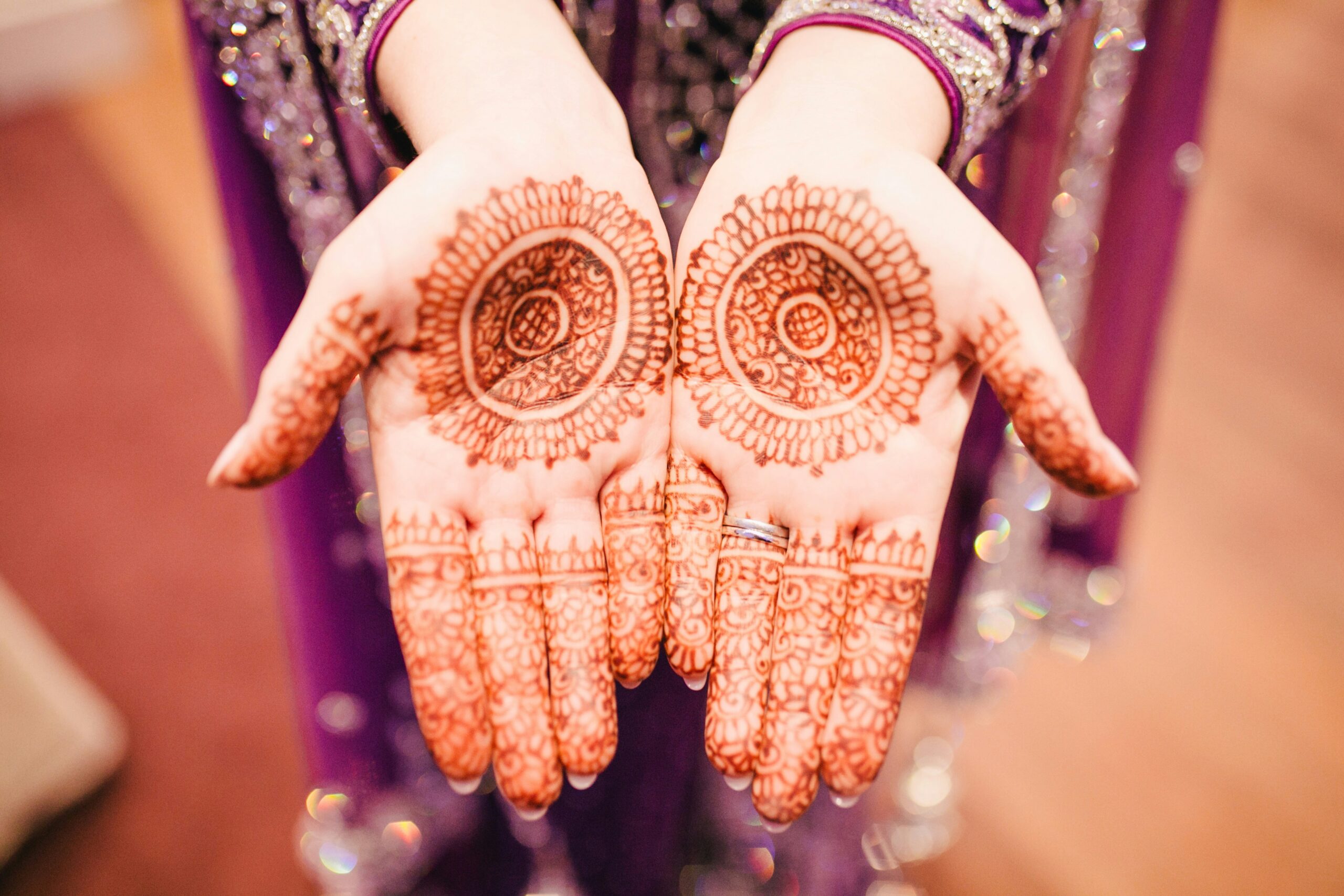 The Versatile Uses of Henna Powder for Hair and Body Art